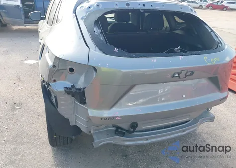 2025 Chevrolet Trax Fwd 2Rs z USA, uszkodzony, nr VIN KL77LJEP8SC037636